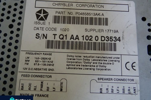 RADIO KASETOWE CHRYSLER NEON II P04858513AKA  NR196