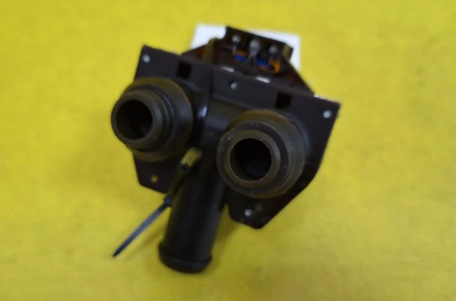 MERCEDES W210 E KLASA ELEKTROZAWOR WODY ZAWÓR NAGRZEWNICY