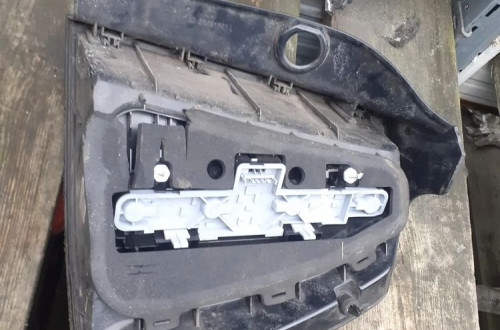.  TYL TYLNA LAMPA LEWA OPEL ZAFIRA B
