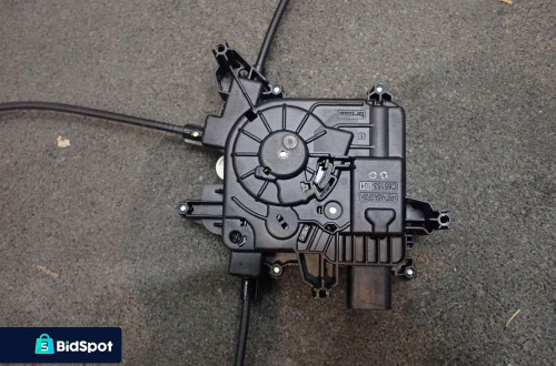 Zamek drzwi przesuwnych VW T6 LIFT 2019- 7LA843654B