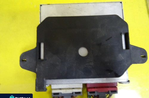 KOMPUTER SILNIKA OPEL VECTRA B 16202319 / D96003 NR905