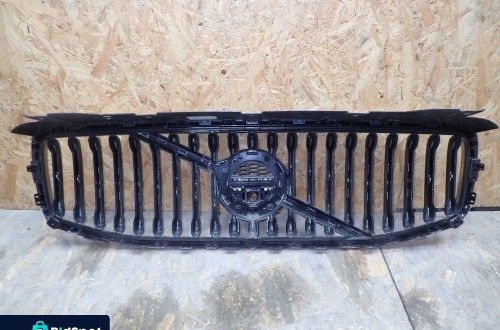 ATRAPA GRIL GRILL VOLVO XC60 2 II 246 2016-2021R 31425535
