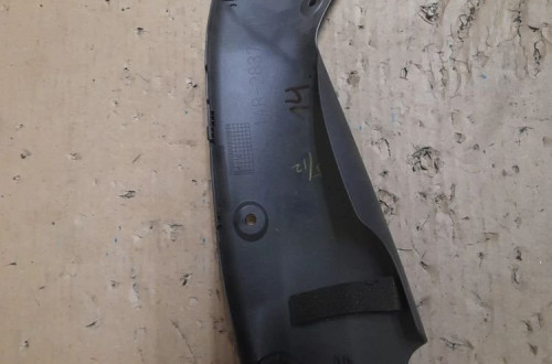 YAMAHA YZF-R Plastik przedni wewnętrzny 14b-2837l1l 2860364