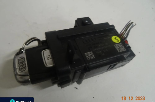 STACYJKA 8K0909131C AUDI A4 B8