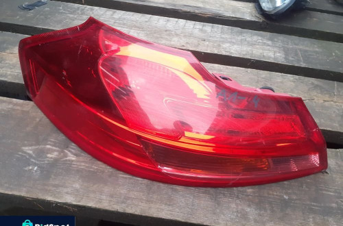.  TYL TYLNA LAMPA OPEL INSIGNIA KOMBI