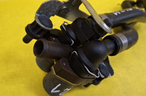 MERCEDES W210 E KLASA ELEKTROZAWÓR NAGRZEWNICY ZAWÓR WODY