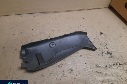 YAMAHA YZF-R Plastik przedni wewnętrzny 14b-2837l1l 2860364