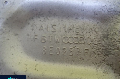 ZWROTNICA LEWY PRZÓD AUDI A4 B6 8E0257F NR1