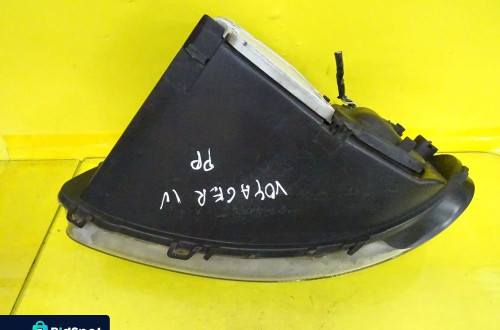 REFLEKTOR LAMPA PRAWA CHRYSLER VOYAGER IV 04857702AB NR276