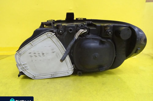 REFLEKTOR LAMPA PRAWA CHRYSLER VOYAGER IV 04857702AB NR276