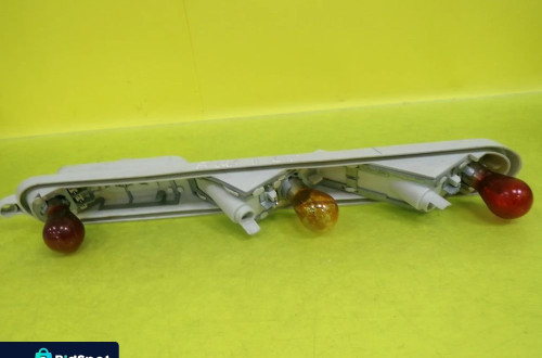 WKŁAD LAMPY LEWY TYŁ FORD FOCUS MK2 NR288