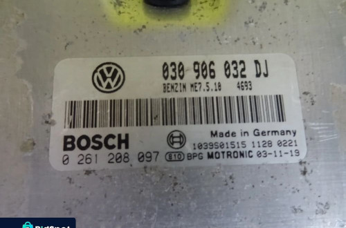 KOMPUTER SILNIKA  SEAT AROSA 030906032DJ / 0261208097  NR921