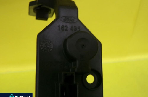 WKŁAD LAMPY LEWY TYŁ FORD GALAXY MK2 NR268