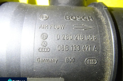 PRZEPŁYWOMIERZ AUDI A4 B6 2.0B 0280218058 / 06B133471A / 06B133471AX NR175