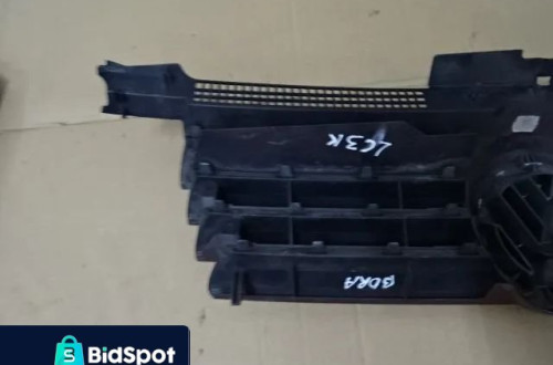 GRILL ATRAPA VW BORA LAK:LC3K NR127