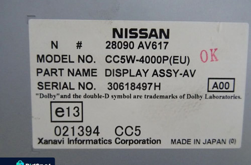 RADIO WYŚWIETLACZ NISSAN PRIMERA P12 28090AV617 / 30618497H NR105