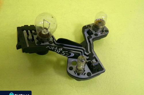 WKŁAD LAMPY PRAWY TYŁ W KLAPE CITROEN C5 III NR235