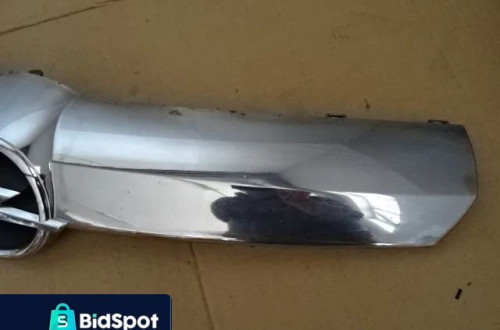 GRILL ATRAPA OPEL CORSA D NR129
