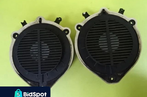 GŁOŚNIK GŁOŚNIKI PRAWY LEWY PRZÓD PRZEDNIE AUDI A4 B6 8E0035411 NR366 KPL