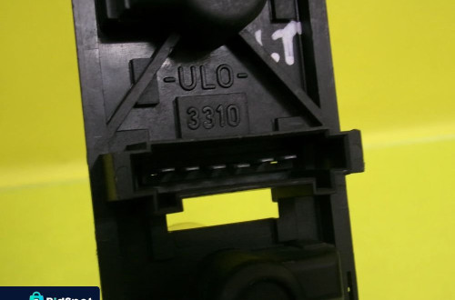 WKŁAD LAMPY LEWY TYŁ MERCEDES-BENZ KLASA A W168 NR207