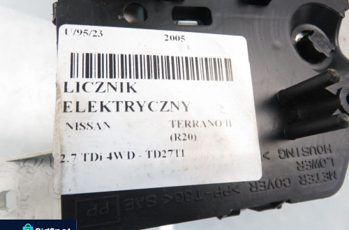 LICZNIK NISSAN TERRANO II (R20) 2.7 TDi 2X8125Z00208