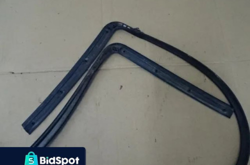 USZCZELKA KAROSERII DRZWI OPEL CORSA D NR211
