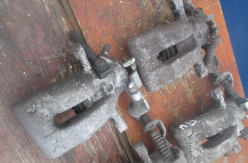 zacisk tył Opel Astra 3 H