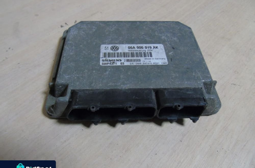 MODUŁ SILNIKA VW GOLF  06A 906 019 AK