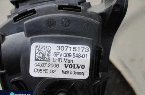 VOLVO V70 07r POTENCJOMETR GAZU 30715173