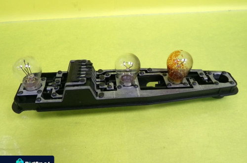 WKŁAD LAMPY PRAWY TYŁ OPEL VECTRA B KOMBI NR155