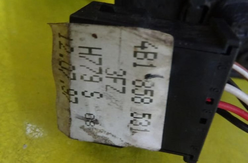 LUSTERKO ELEKTRYCZNE LEWE AUDI A6 C5 5PIN NR181