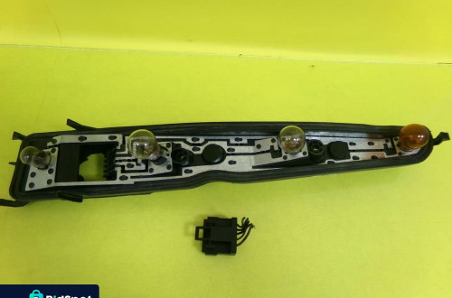 WKŁAD LAMPY LEWY TYŁ OPEL MERIVA A 03-10 NR218