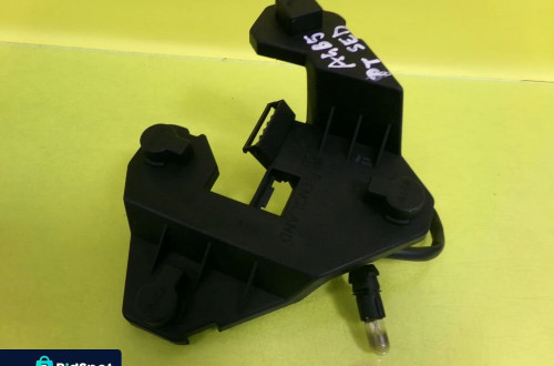 WKŁAD LAMPY PRAWY TYŁ  AUDI A4 B5 SEDAN NR119