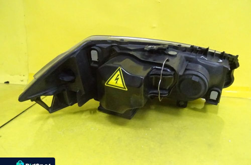 REFLEKTOR LAMPA LEWA XENON RENAULT MEGANE II 02-06 89307030 / 8200073224F NR259