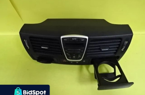PANEL NAWIEWU KLIMY STACYJKA RENAULT LAGUNA III NR275