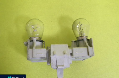 WKŁAD LAMPY PRAWY TYŁ FIAT PUNTO CABRIO NR230