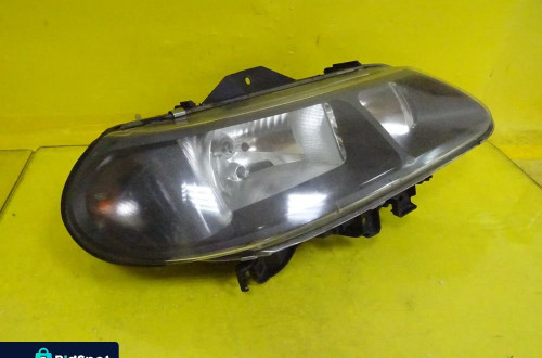 REFLEKTOR LAMPA PRAWA RENAULT LAGUNA I LIFT 98-01 NR257