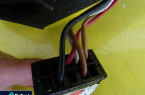 LUSTERKO ELEKTRYCZNE LEWE AUDI A4 B5 5PIN NR237