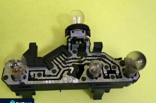 WKŁAD LAMPY PRAWY TYŁ VW POLO III 6N0945257 / 962565 NR144