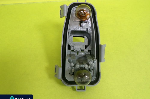 WKŁAD LAMPY PRAWY TYŁ CITROEN C4 NR203