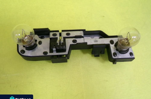 WKŁAD LAMPY LEWY TYŁ W KLAPE FIAT CROMA KOMBI 05-07 NR198
