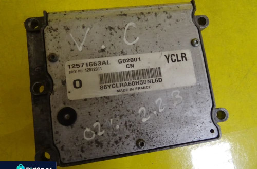 KOMPUTER SILNIKA OPEL VECTRA C 12571663AL / G02001 NR759