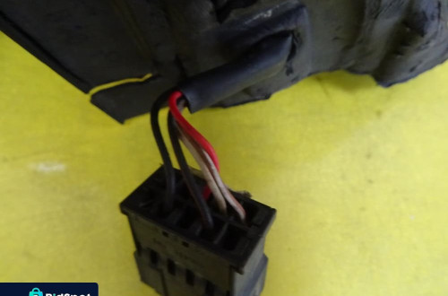 LUSTERKO ELEKTRYCZNE LEWE AUDI A4 B5 5PIN NR212