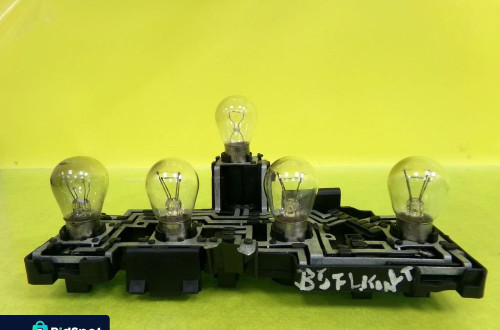 WKŁAD LAMPY LEWY TYŁ VW PASSAT B5 KOMBI NR80