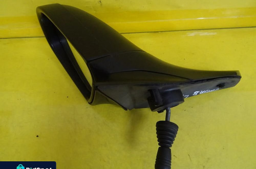 LUSTERKO LEWE MANUALNE OPEL CORSA B NR461