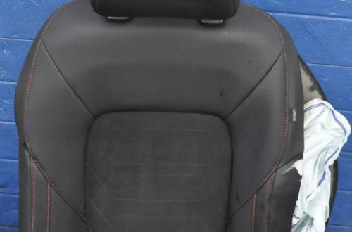 FORD FIESTA MK8 5D PRZEKŁADKA WNĘTRZA FOTELE KANAPA PÓŁSKÓRA ALCANTARA