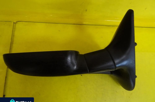 LUSTERKO PRAWE MANUALNE SEAT INCA 97-05 NR473