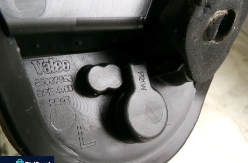 WKŁAD LAMPY LEWY TYŁ OPEL CORSA D HB 3D 89037853 NR88