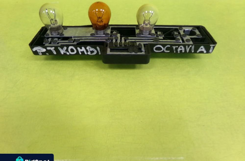WKŁAD LAMPY PRAWY TYŁ SKODA OCTAVIA I LIFT KOMBI 1U9945258 NR86