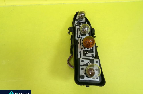 WKŁAD LAMPY LEWY TYŁ RENAULT SCENIC II 03-06 NR166